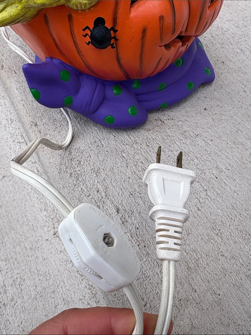 VTG light up Pumpkin Lantern with Black Crow